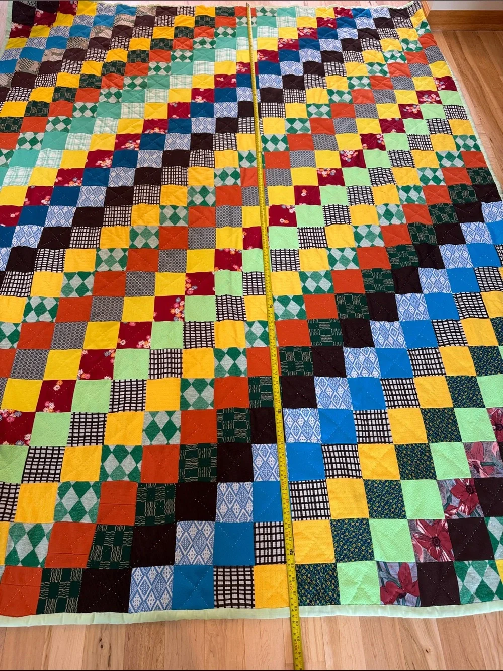 Quilt-Vintage 70’s Patchwork Polyester Bedspread-90” x 70”-Twin/Full-Read